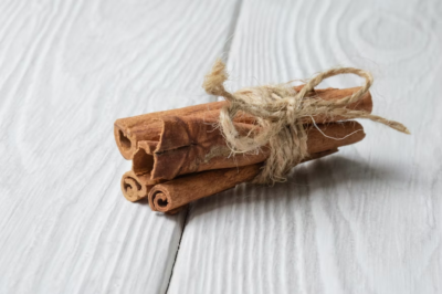 Cinnamon for Menopause: Uses, Side Effects & Dosage for Balancing Blood Sugar Levels