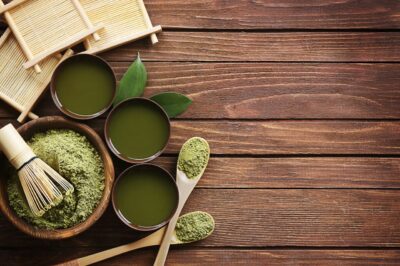 Matcha Green Tea for Menopause: Uses, Side Effects & Dosage of Antioxidant for Energy Boost & Weight Loss
